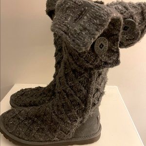UGG Charcoal Lattice Cardy Knit Boot, Size 6